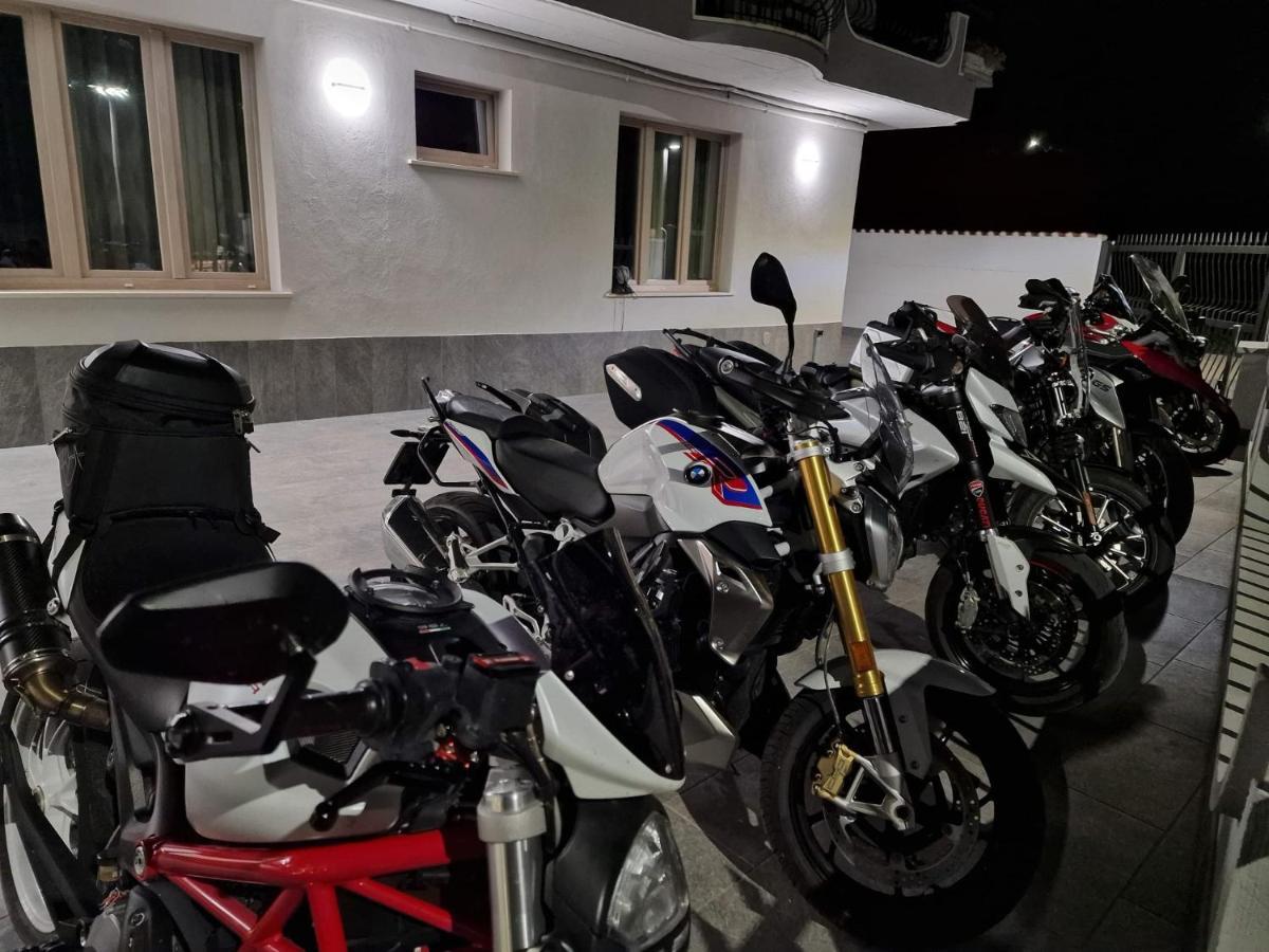 B & B Dal Barone Sulmona Buitenkant foto